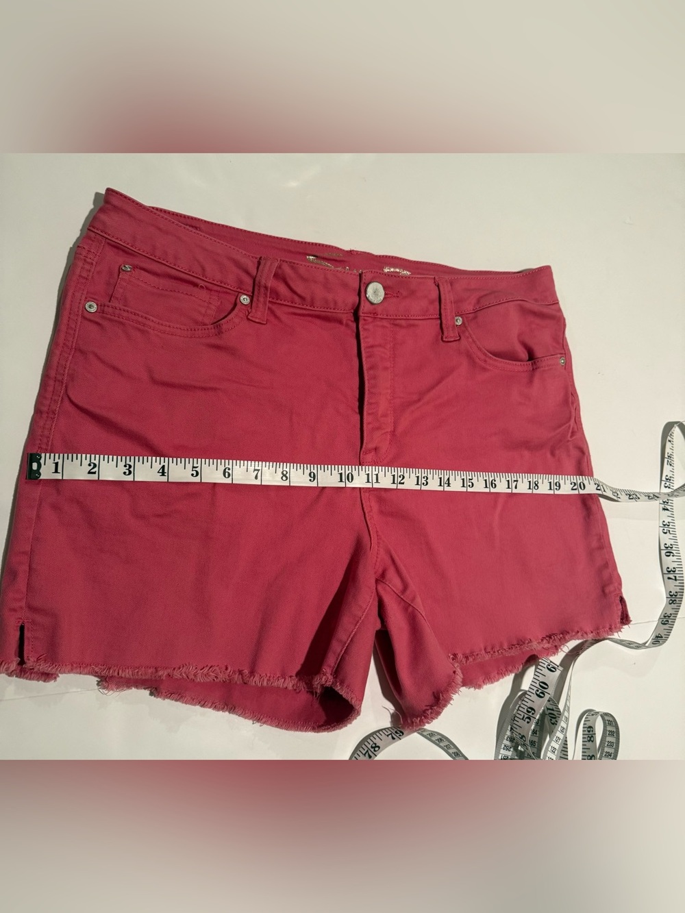 Seven7 Raspberry Stretch Denim Cutoff Shorts - Picture 5 of 8